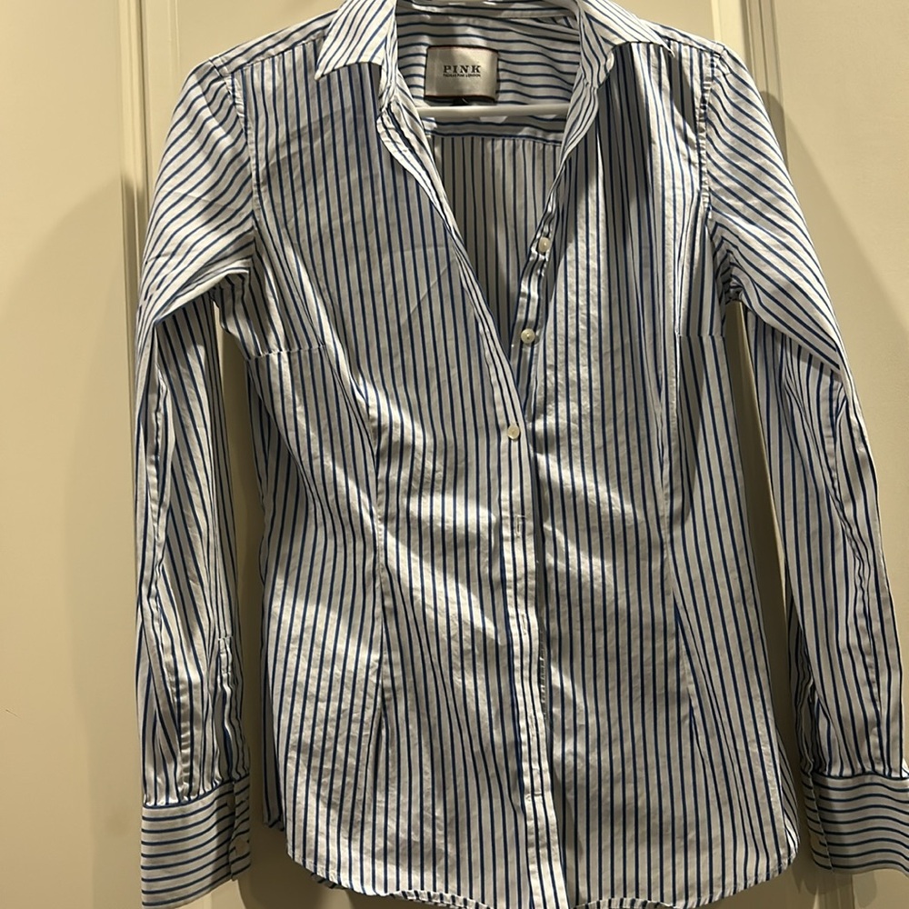 Like New! Thomas Pink London Striped button down Long Sleeve Dress Shirt Size 8
